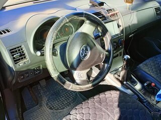 2009 Toyota Corolla X (E140, E150), серебристый, 1000000 рублей, вид 5
