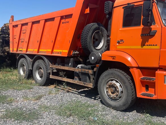 2019 КамАЗ 6520, оранжевый, 2050000 рублей - вид 2