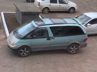 1993 Toyota Estima I, голубой, 380000 рублей, вид 3