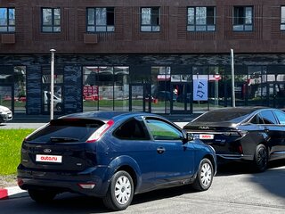 2010 Ford Focus II Рестайлинг, синий, 405000 рублей, вид 4