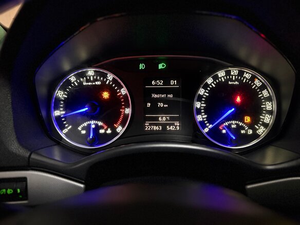 2010 Skoda Octavia II (A5) Рестайлинг, чёрный, 900000 рублей - вид 7