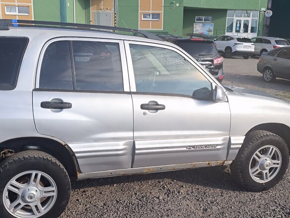 2001 Chevrolet Tracker II, серебристый - вид 5