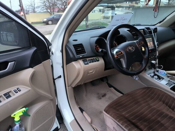 2013 Toyota Highlander II (XU40) Рестайлинг, белый, 2300000 рублей - вид 4