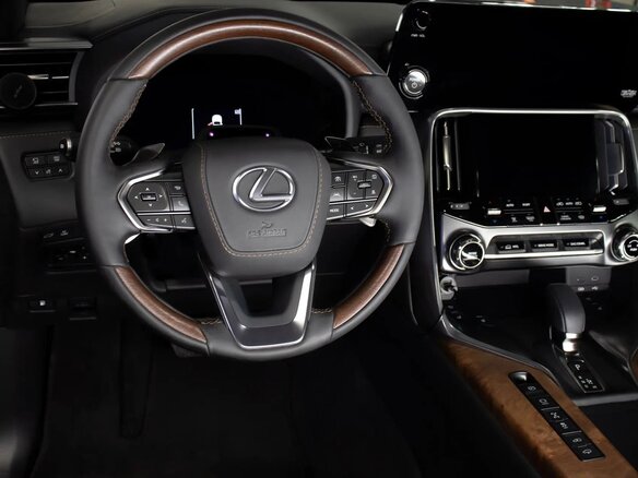 2025 Lexus LX 700h IV, чёрный, 22000000 рублей - вид 13