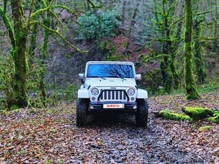 2016 Jeep Wrangler III (JK), белый, 4350000 рублей, вид 2