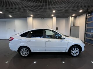 2016 Lada (ВАЗ) Granta I, белый, 460000 рублей, вид 2