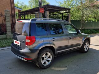 2014 Skoda Yeti I, серый, 990000 рублей, вид 3