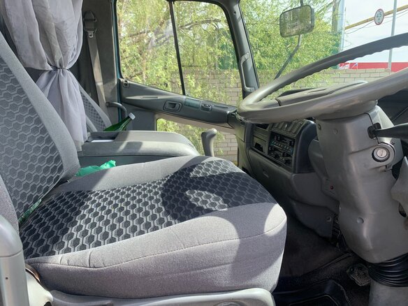 1996 Fuso (Mitsubishi) Fighter, синий, 3500000 рублей - вид 3
