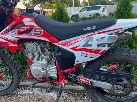 2025 Wels CRF 250, красный, 130000 рублей, вид 2