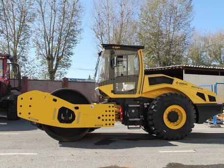 2024 Bomag BW 226 DH-5, жёлтый, 17800000 рублей, вид 3