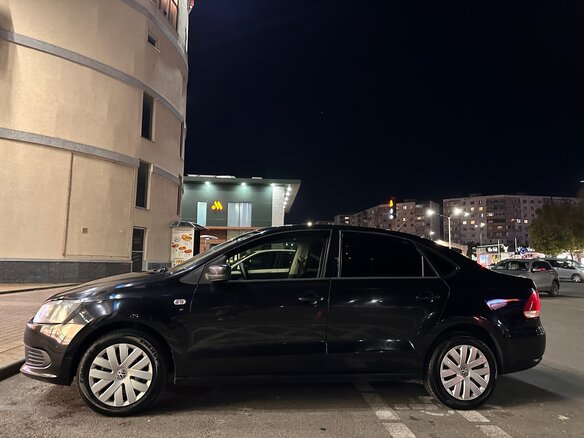 2015 Volkswagen Polo V, белый, 750000 рублей - вид 3