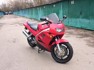 1997 Honda VFR 750, красный, 350000 рублей, вид 4