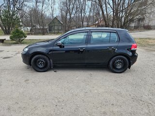 2011 Volkswagen Golf VI, чёрный, 650000 рублей, вид 2