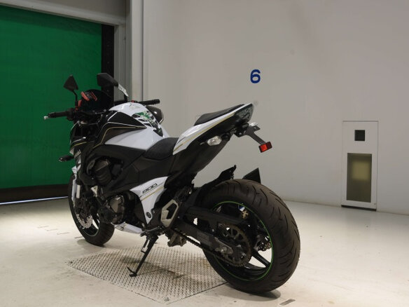 2017 Kawasaki Z 800, белый, 800000 рублей - вид 5