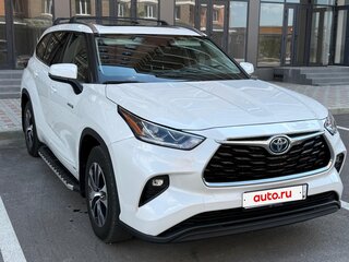 2020 Toyota Highlander IV (XU70), белый, 4700000 рублей, вид 4