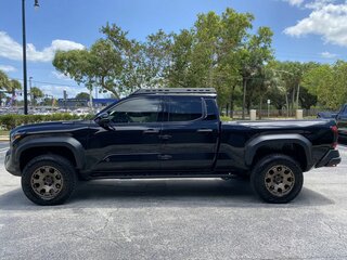 2025 Toyota Tacoma IV, чёрный, 10990000 рублей, вид 3