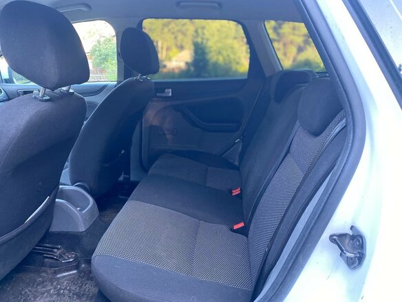 2010 Ford Focus II Рестайлинг, белый, 450000 рублей - вид 30