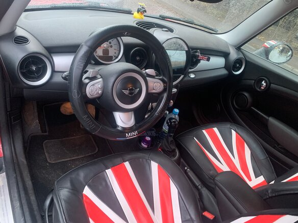 2009 Mini Hatch One II (R56), красный, 690000 рублей - вид 10
