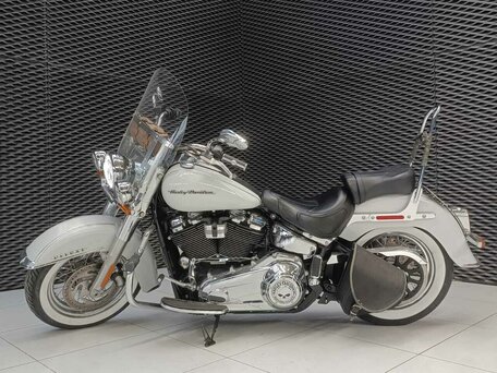 2019 Harley-Davidson Softail Deluxe, белый, 1800000 рублей, вид 5