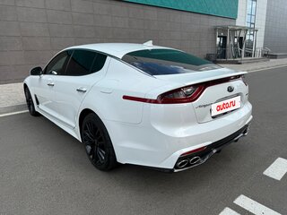 2018 Kia Stinger I, белый, 2600000 рублей, вид 4