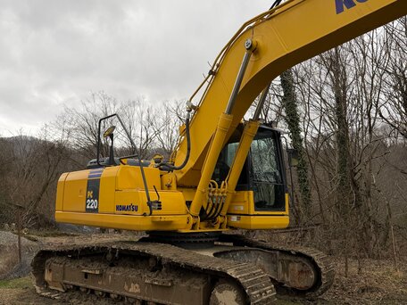 2021 Komatsu PC220-8, 8500000 рублей, вид 1