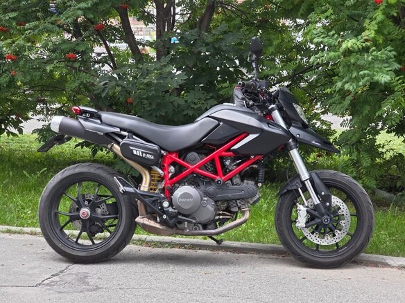 2010 Ducati Hypermotard, чёрный, 500000 рублей - вид 2