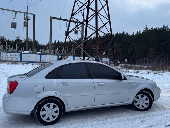 2007 Chevrolet Lacetti I, серебристый, 630000 рублей - вид 3