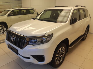 2022 Toyota Land Cruiser Prado 150 Series Рестайлинг 3, белый, 8700000 рублей, вид 3