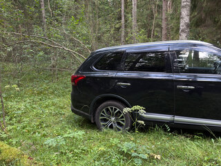 2015 Mitsubishi Outlander III Рестайлинг 2, чёрный, 1700000 рублей, вид 4