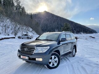 2010 Toyota Land Cruiser 200 Series, серый, 3350000 рублей, вид 2