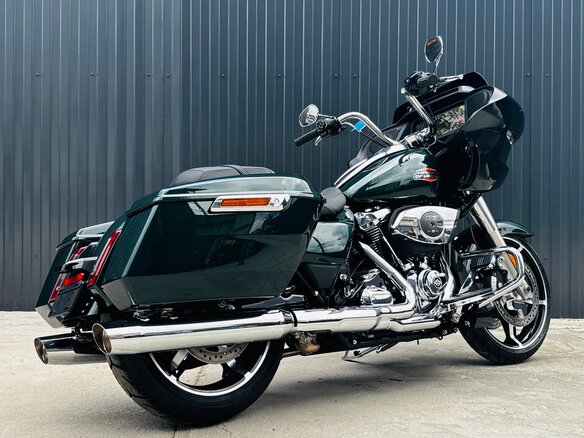 2024 Harley-Davidson Road Glide, зелёный, 3750000 рублей - вид 3