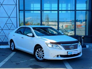 2012 Toyota Camry VII (XV50), белый, 1349000 рублей, вид 3