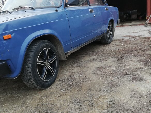 1988 Lada (ВАЗ) 2105, голубой, 155000 рублей - вид 1