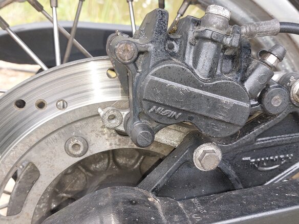 2002 Triumph Tiger 955i, пурпурный, 320000 рублей - вид 2