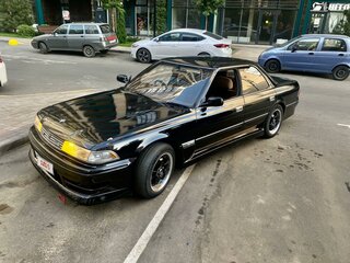 1988 Toyota Mark II VI (X80), серебристый, 800000 рублей, вид 2