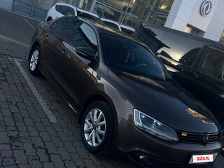2011 Volkswagen Jetta VI, коричневый, 1070000 рублей, вид 1
