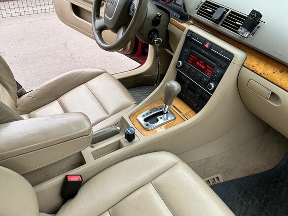 2007 Audi A4 III (B7), красный, 555000 рублей - вид 8