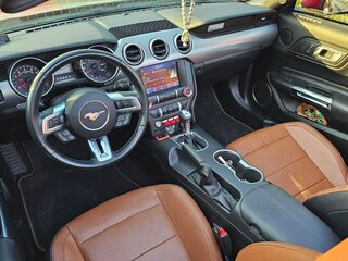 2022 Ford Mustang VI Рестайлинг, пурпурный, 4500000 рублей, вид 5
