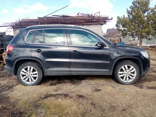 2010 Volkswagen Tiguan I, чёрный, 1150000 рублей, вид 3