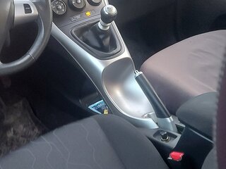 2012 Toyota Auris I Рестайлинг, серебристый, 1100000 рублей, вид 5
