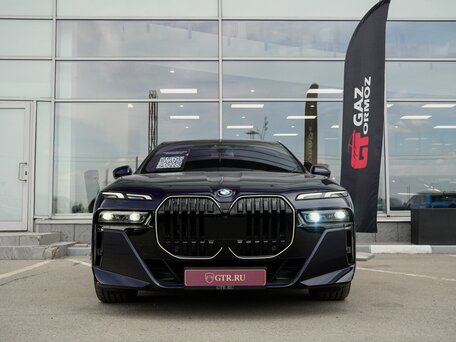 2024 BMW 7 серии 740d xDrive VII (G70), синий, 16499000 рублей, вид 3