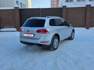 2013 Volkswagen Touareg II, серебристый, 5000000 рублей, вид 5