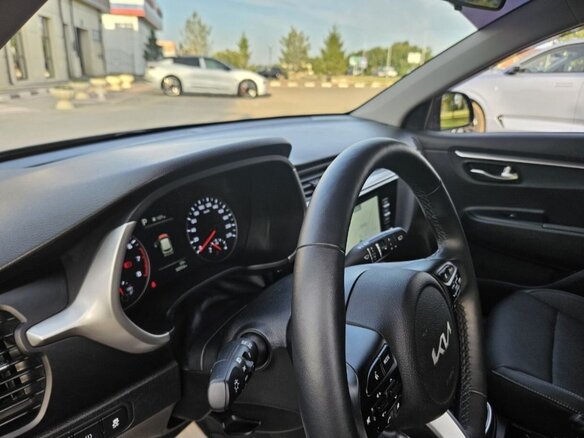 2022 Kia Rio X IV Рестайлинг, чёрный, 1950000 рублей - вид 6