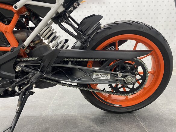 2020 KTM 390 Duke, оранжевый, 455000 рублей - вид 12