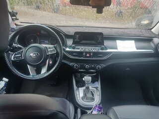 2021 Kia Cerato IV, белый, 1400000 рублей, вид 3
