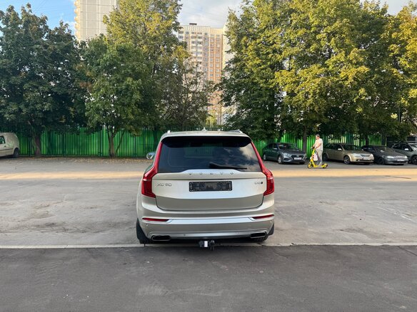 2015 Volvo XC90 II, бежевый, 4000000 рублей - вид 6