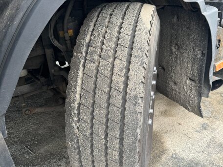 2008 Volvo FH, чёрный, 3200000 рублей, вид 1