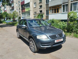 2003 Volkswagen Touareg I, серый, 619806 рублей, вид 3