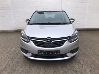 2018 Opel Zafira C Рестайлинг, серебристый, 1650000 рублей, вид 2