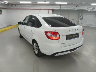 2022 Lada (ВАЗ) Granta I Рестайлинг, белый, 650000 рублей, вид 4
